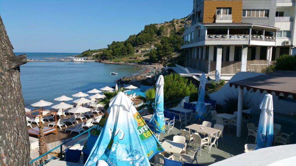 Laura'S Home Durres Exterior photo
